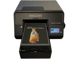Direct garment printer for custom T-shirt printing